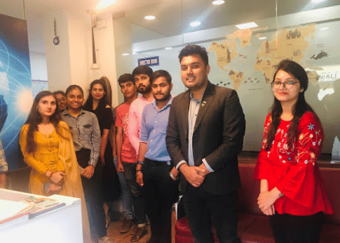 The Scorpoverseas The Scorpoverseas photo 1